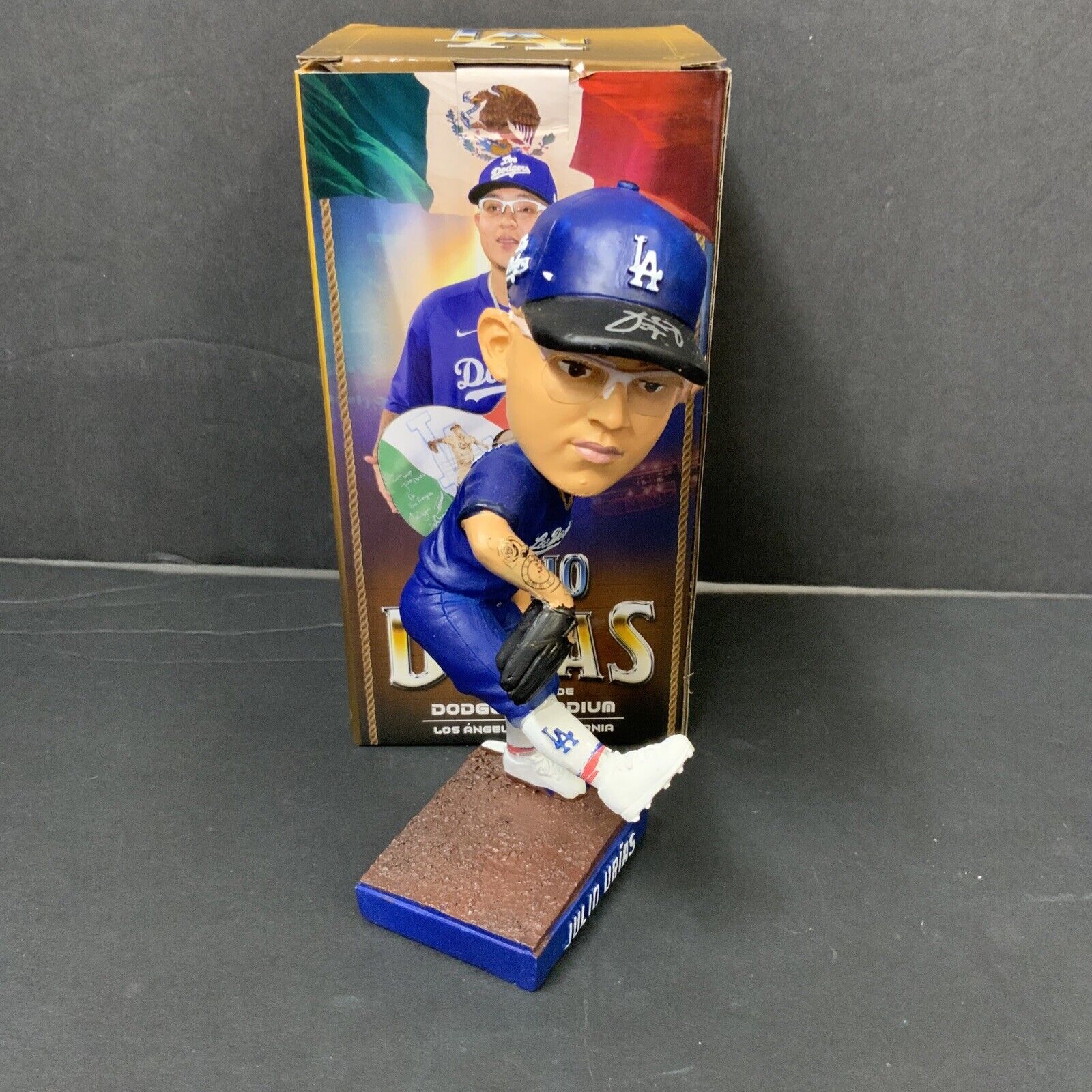 JULIO URIAS DODGERS SIGNED 2022 SGA BOBBLEHEAD "HECHO EN MEXICO" BECKETT WZ59948