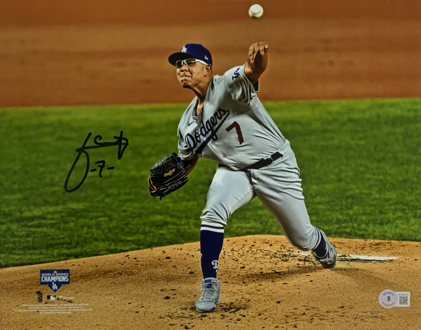 JULIO URIAS SIGNED 11x14 retailer PHOTO BECKETT AUTHENTICATED