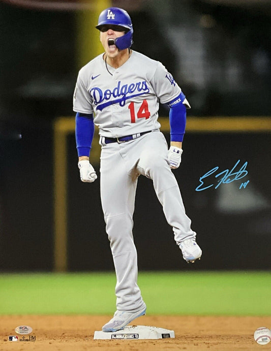 KIKE HERNANDEZ DODGERS SIGNED 16X20 2020 WORLD SERIES IN BASE PHOTO PSA