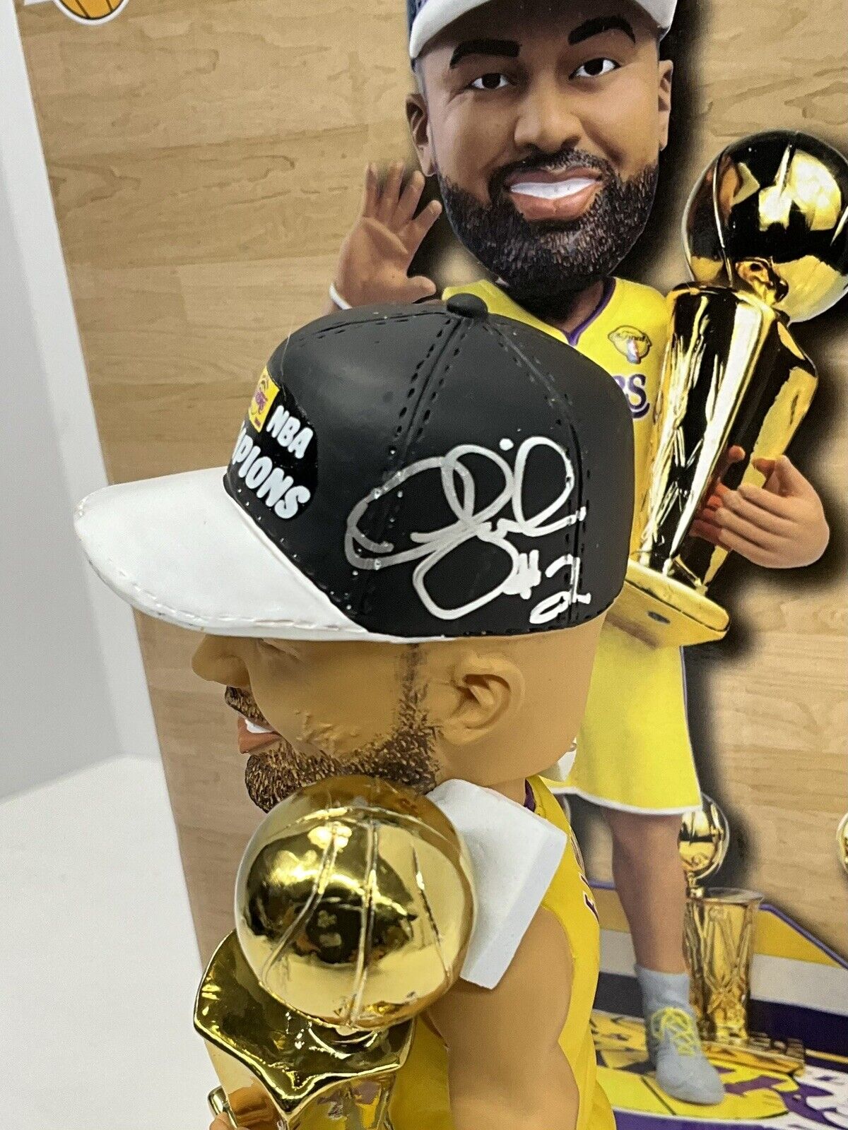 DEREK FISHER SIGNED LAKERS 5X CHAMPION LIMITED #/360 FOCO BOBBLEHEAD BAS W128226
