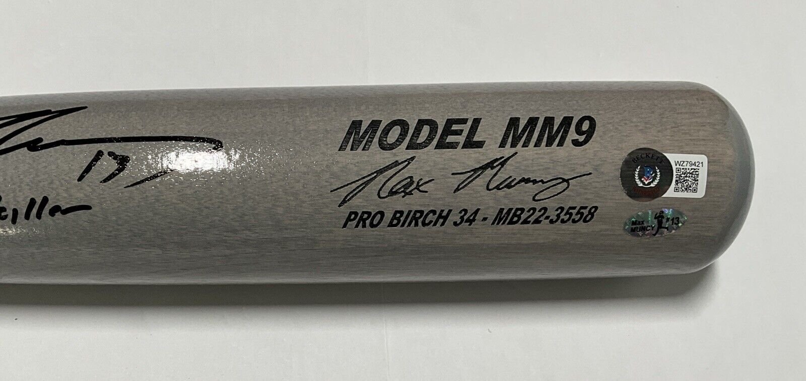 MAX MUNCY DODGERS SIGNED MAXBAT GAME MODEL BAT "GIANT KILLER" INSC BAS WZ79421