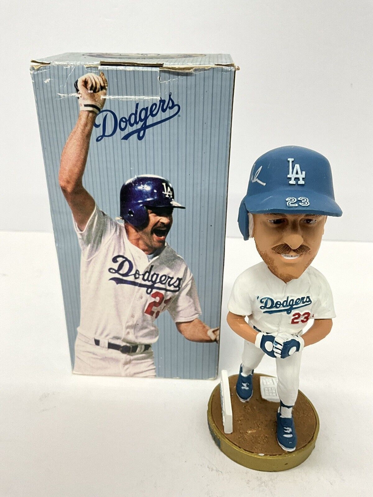 KIRK GIBSON DODGERS 88 WS CHAMPION SIGNED 2012 SGA BOBBLEHEAD PSA AI32872