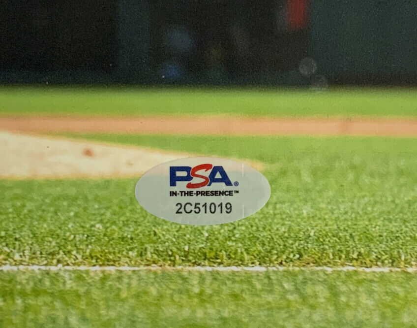 MAX MUNCY DODGERS SIGNED 11X14 GET IT OUT OF THE OCEAN HR VS MADBUM PHOTO PSA