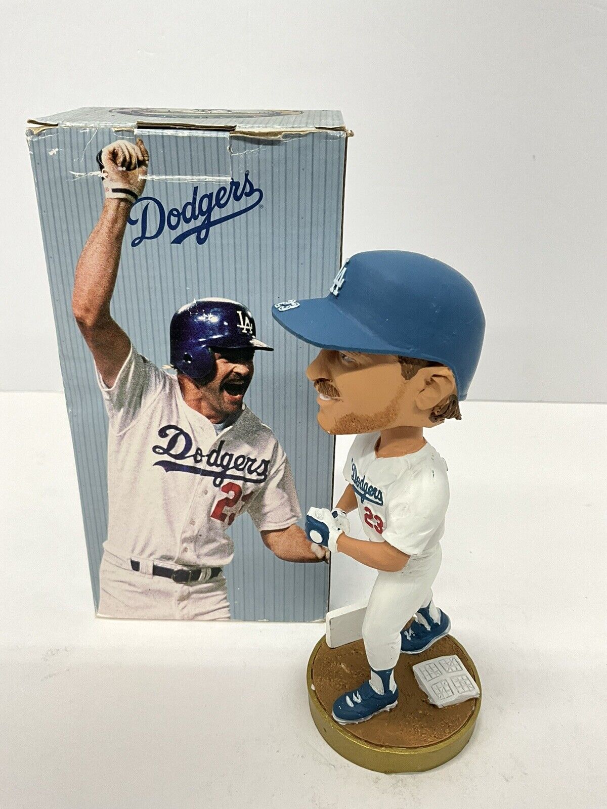 KIRK GIBSON DODGERS 88 WS CHAMPION SIGNED 2012 SGA BOBBLEHEAD PSA AI32872
