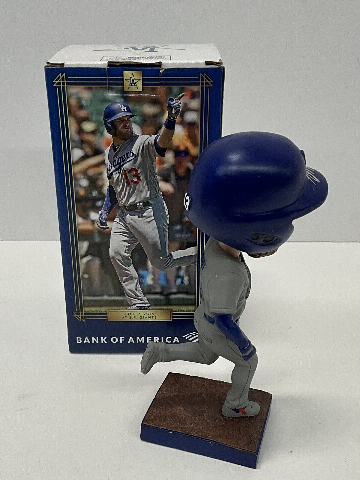MAX MUNCY SIGNED DODGERS 2021 BOBBLEHEAD "GET IT OUT OF THE OCEAN" PSA 2C51375