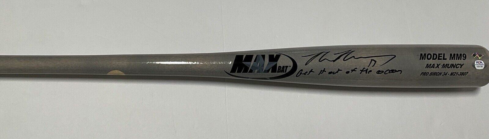 MAX MUNCY DODGERS SIGNED MAXBAT MODEL BAT "GET IT OUT OF THE OCEAN" PSA 1C01781