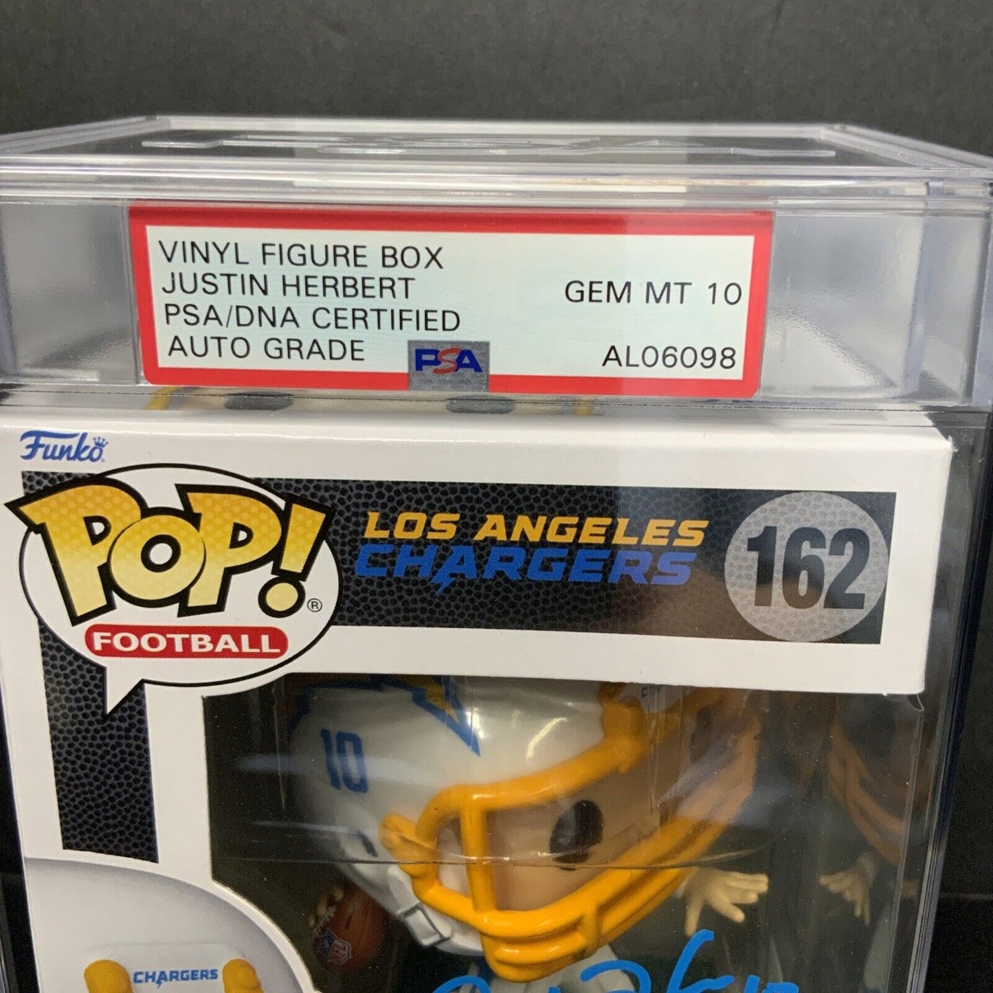 JUSTIN HERBERT 2020 ROY SIGNED CHARGERS FUNKO PSA SLABBED GEM MT 10 AUTO L06098