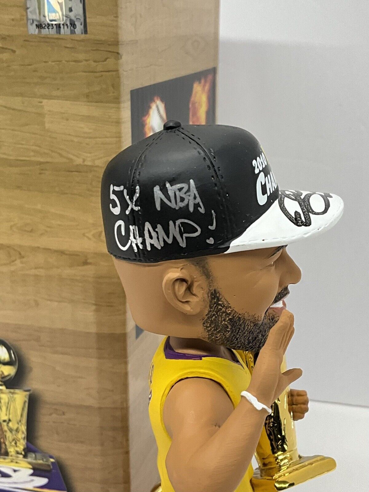 DEREK FISHER SIGNED LAKERS LIMITED FOCO BOBBLEHEAD "5X NBA CHAMP" PSA 1C61465
