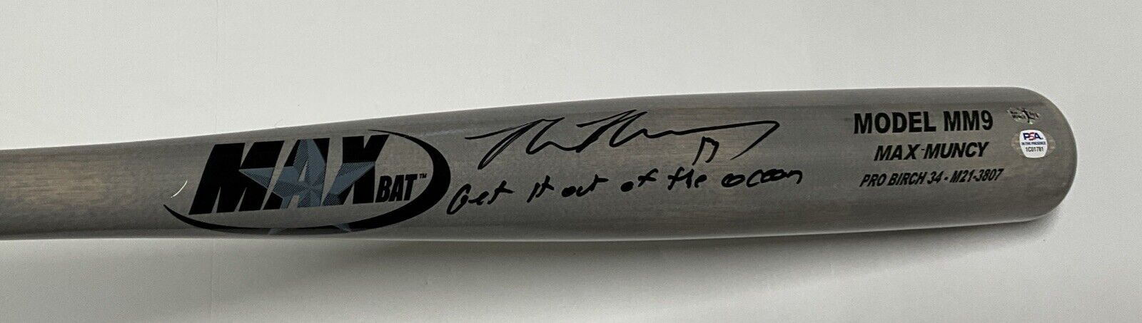 MAX MUNCY DODGERS SIGNED MAXBAT MODEL BAT "GET IT OUT OF THE OCEAN" PSA 1C01781