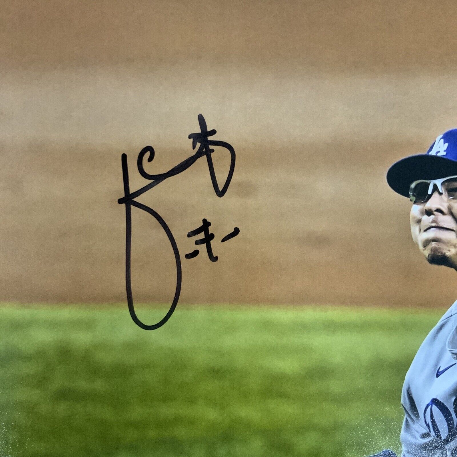 JULIO URIAS DODGERS SIGNED 2020 WORLD SERIES 16X20 PITCHING PHOTO BAS