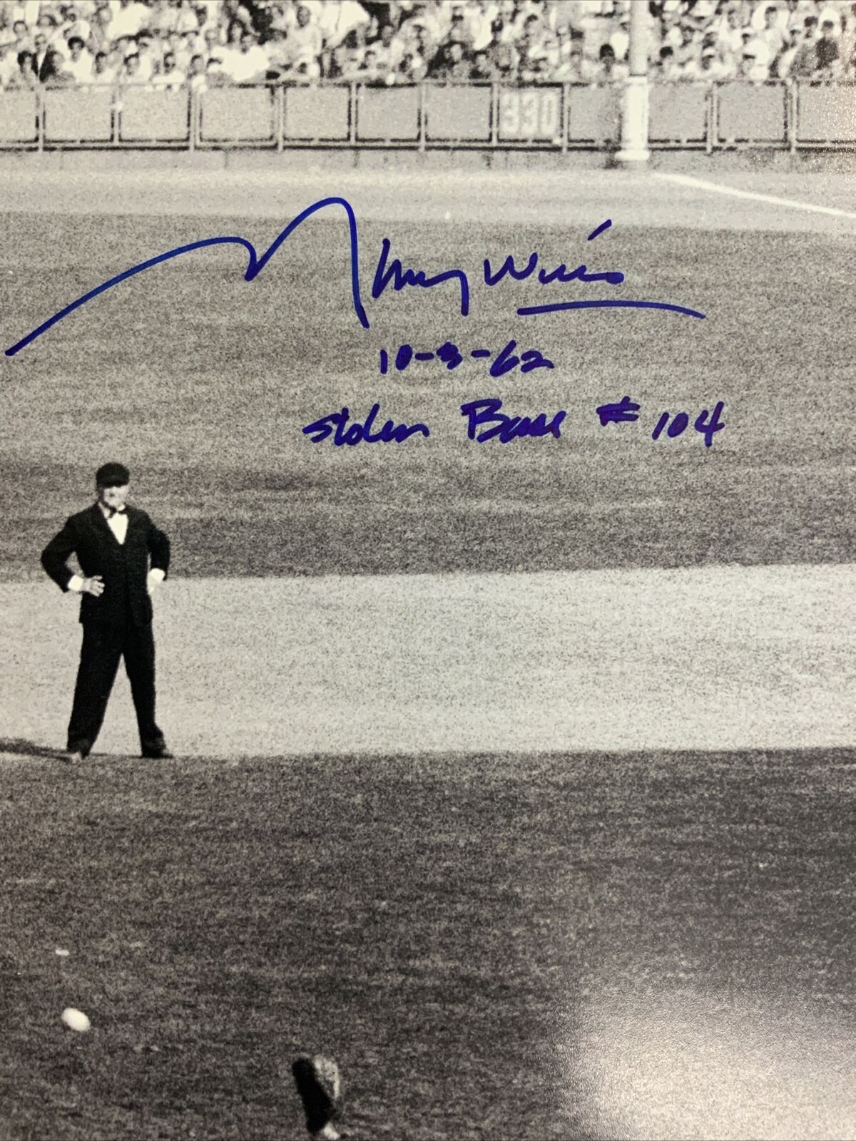 DODGERS MAURY WILLS SIGNED 16X20 PHOTO "10-3-62 STOLEN BASE #104" PSA COA