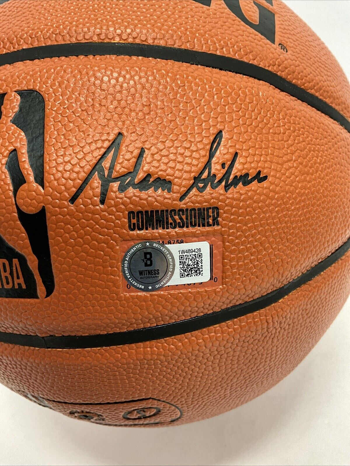 SHAQUILLE O'NEAL LOS ANGELES LAKERS SIGNED SPALDING BASKETBALL BAS 1W489428