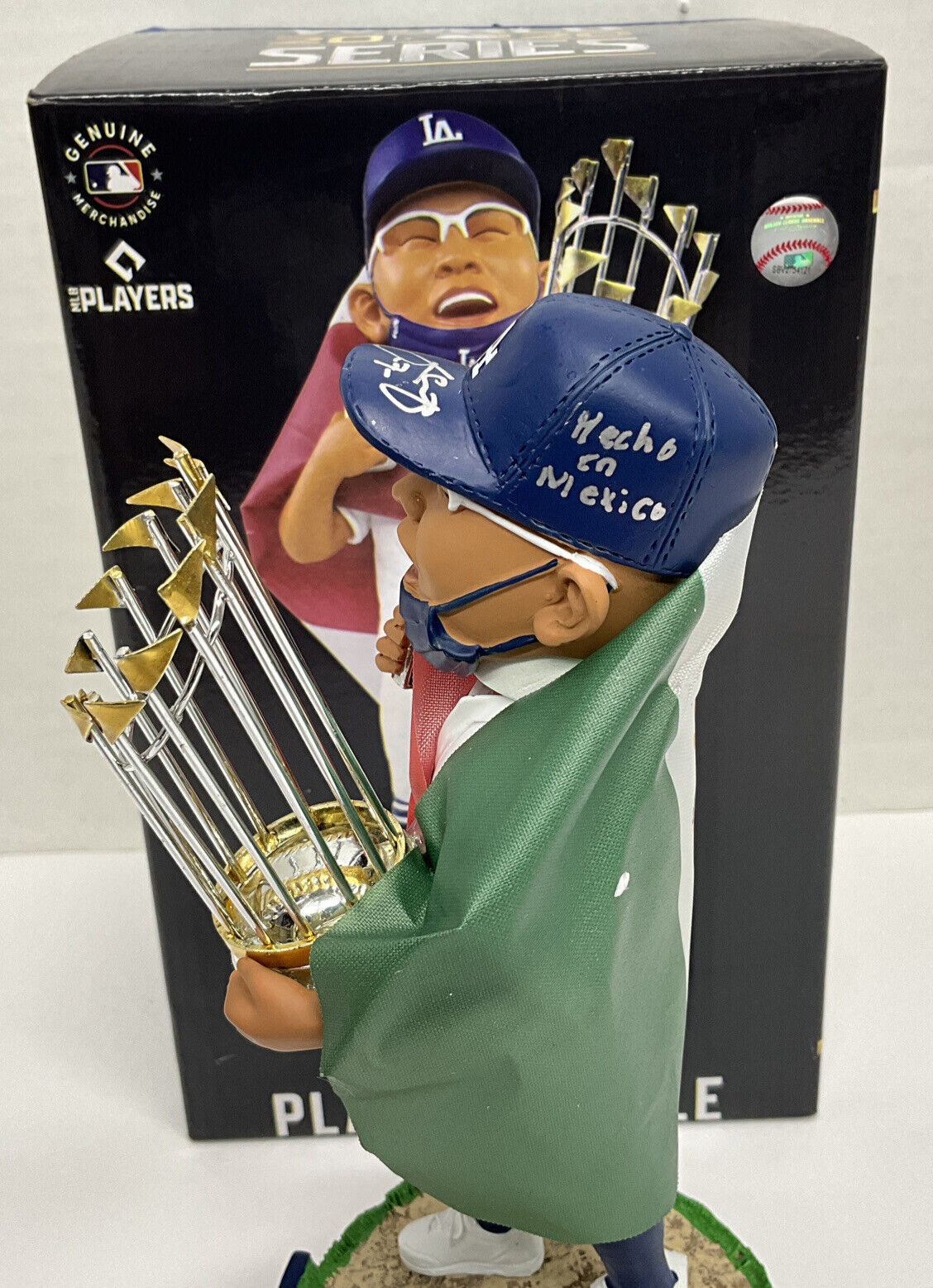 JULIO URIAS DODGERS SIGNED WS FOCO FLAG BOBBLEHEAD "HECHO EN MEXICO" BAS WX95707