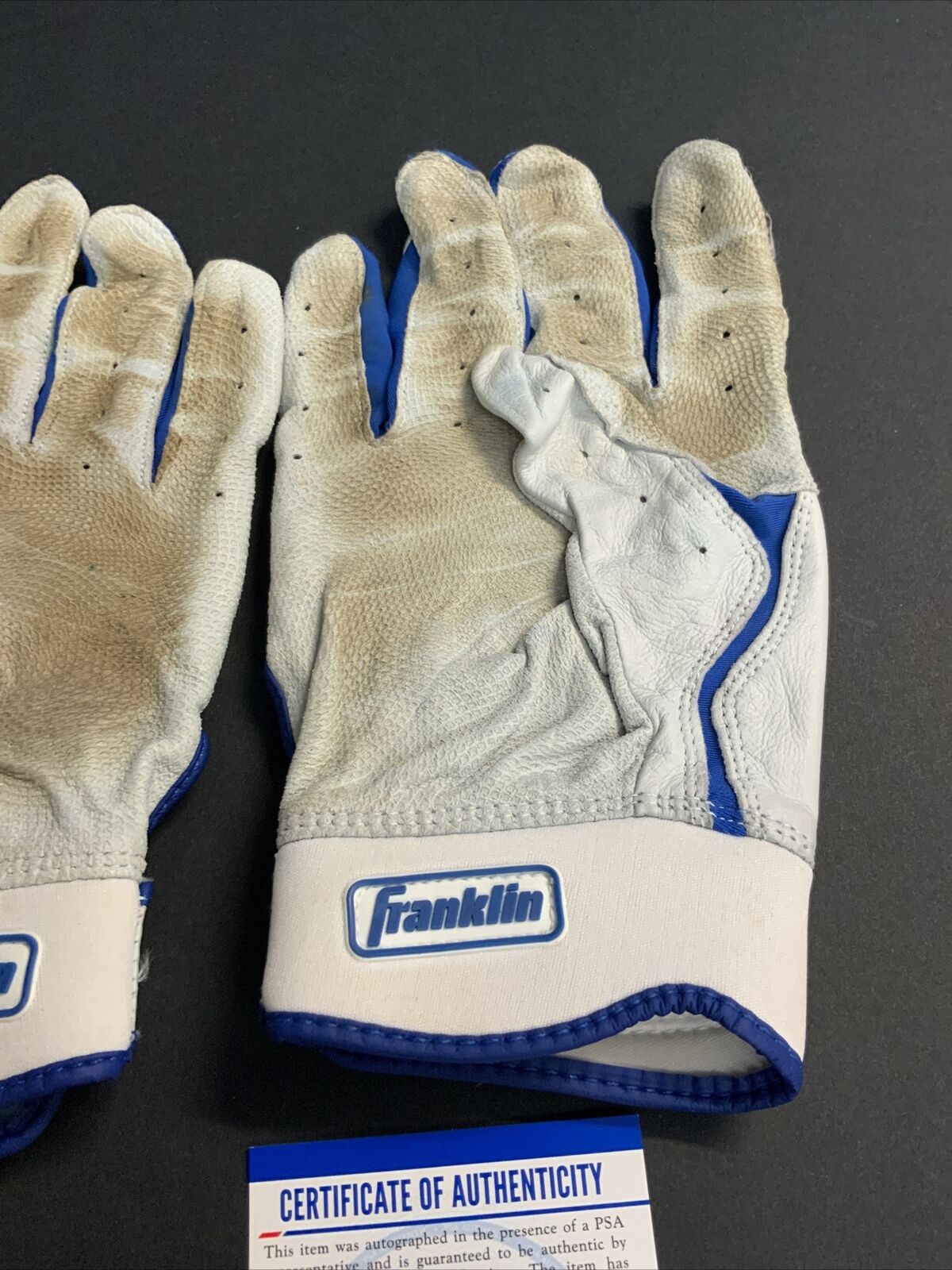 CHRIS TAYLOR DODGERS SIGNED GAME USED BATTING GLOVES PSA WITNESS COA 1C01554/53