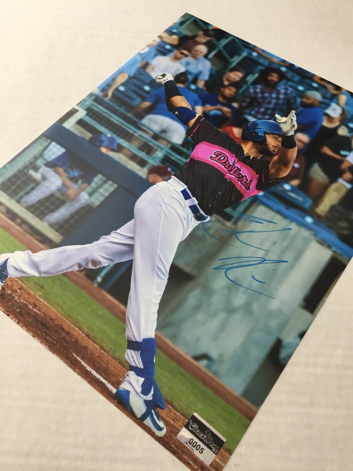 EDWIN RIOS DODGERS PROSPECT TULSA DRILLERS 11X14 PHOTO ONEWAY AUTHENTICATION