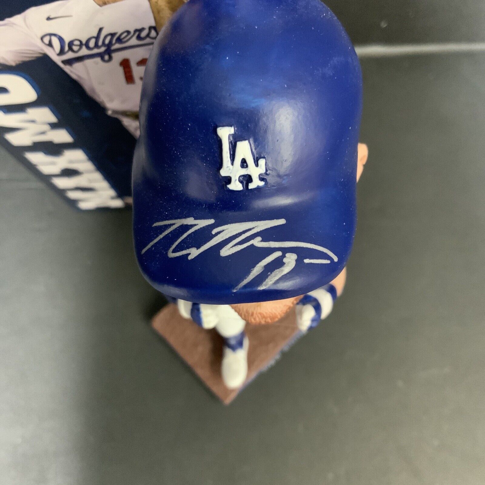 MAX MUNCY DODGERS SIGNED 2022 BOBBLEHEAD "GIANT KILLER" INSCRIPTION BAS WZ79295