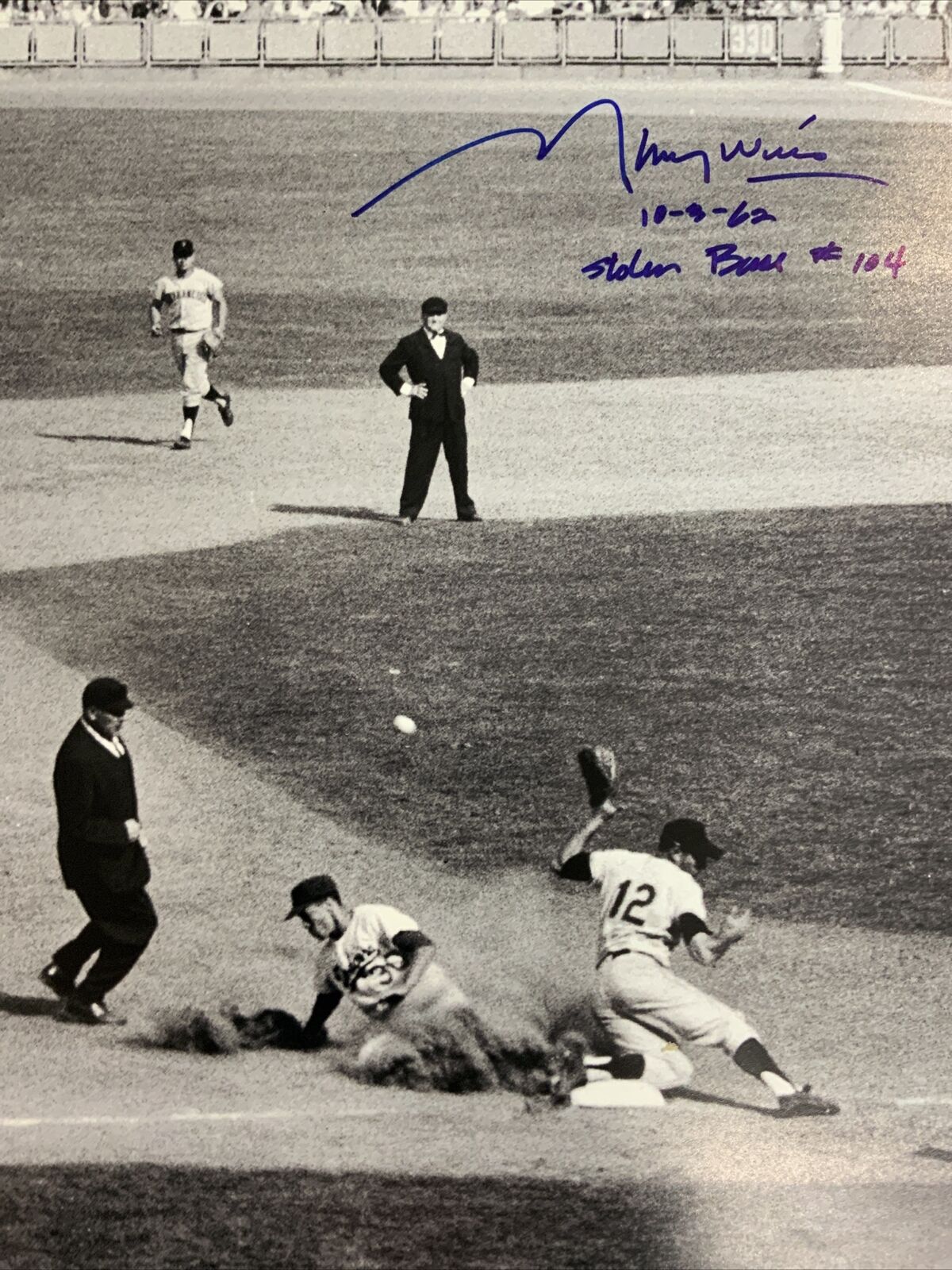 DODGERS MAURY WILLS SIGNED 16X20 PHOTO "10-3-62 STOLEN BASE #104" PSA COA