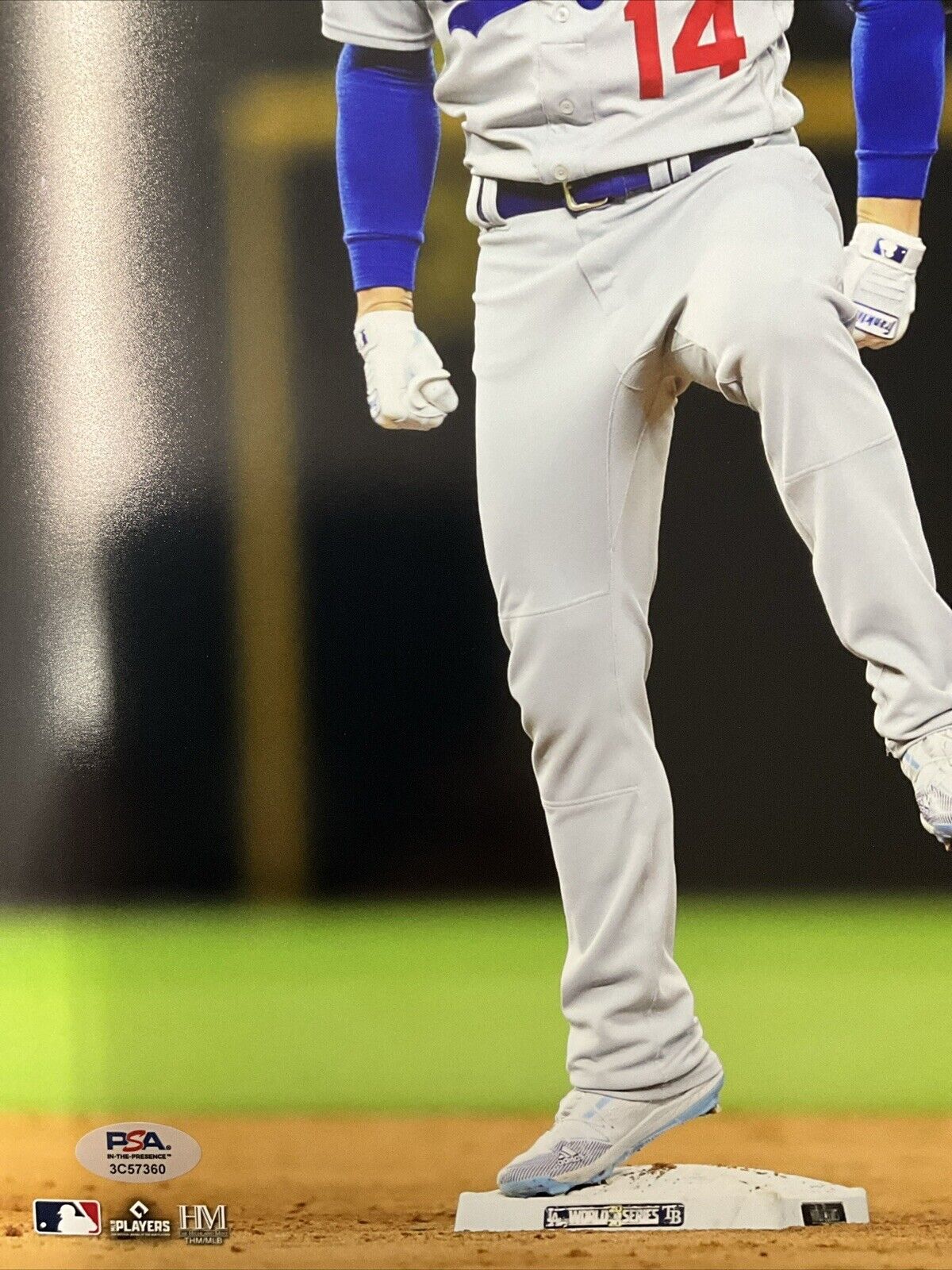 KIKE HERNANDEZ DODGERS SIGNED 11X14 2020 WORLD SERIES IN BASE PHOTO PSA COA