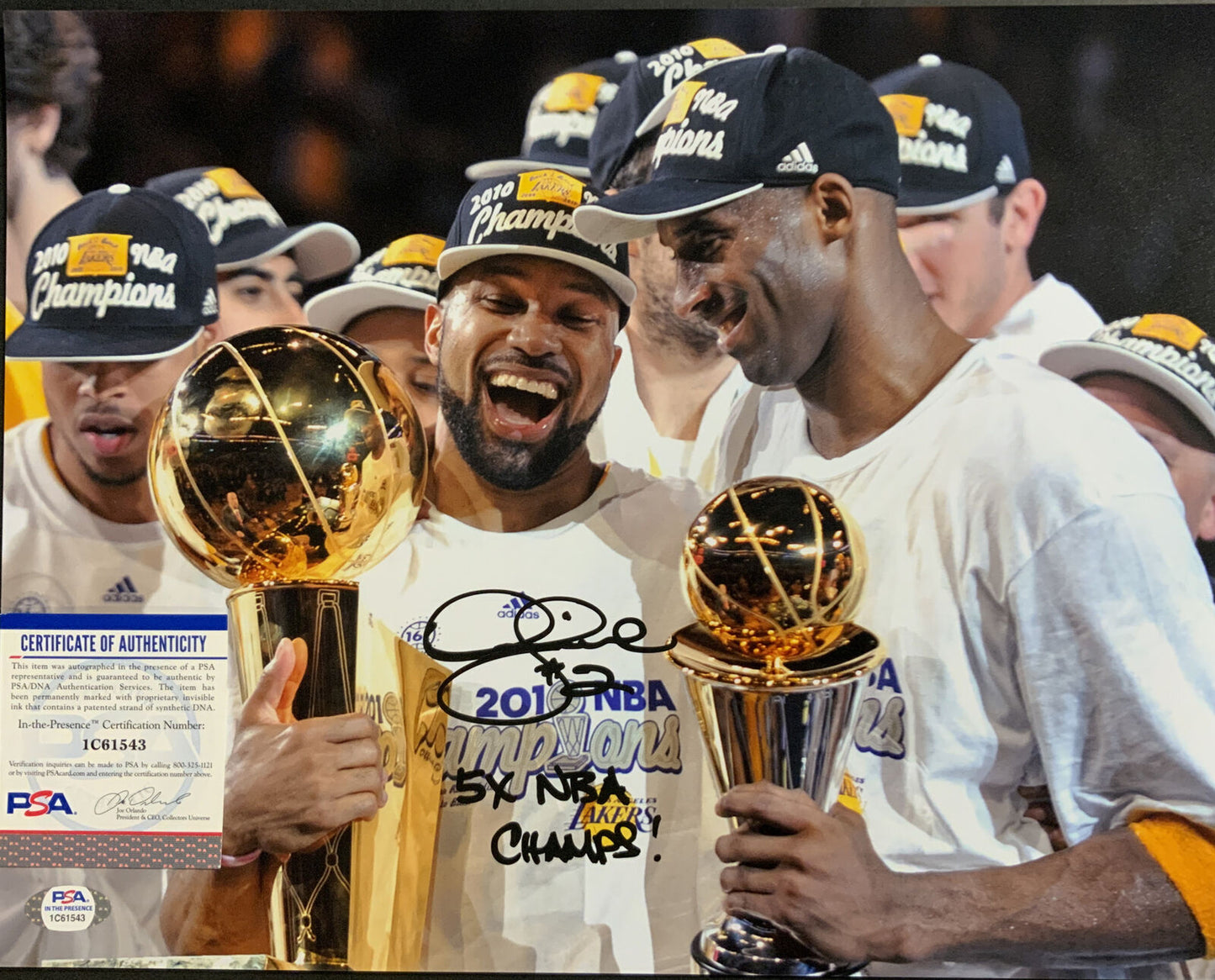 DEREK FISHER SIGNED 11X14 PHOTO WITH KOBE BRYANT "5X NBA CHAMPS" INSCRIP PSA ITP