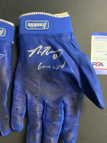 MAX MUNCY DODGERS SIGNED GAME USED BATTING GLOVES PSA WITNESS COA  9A99369/68