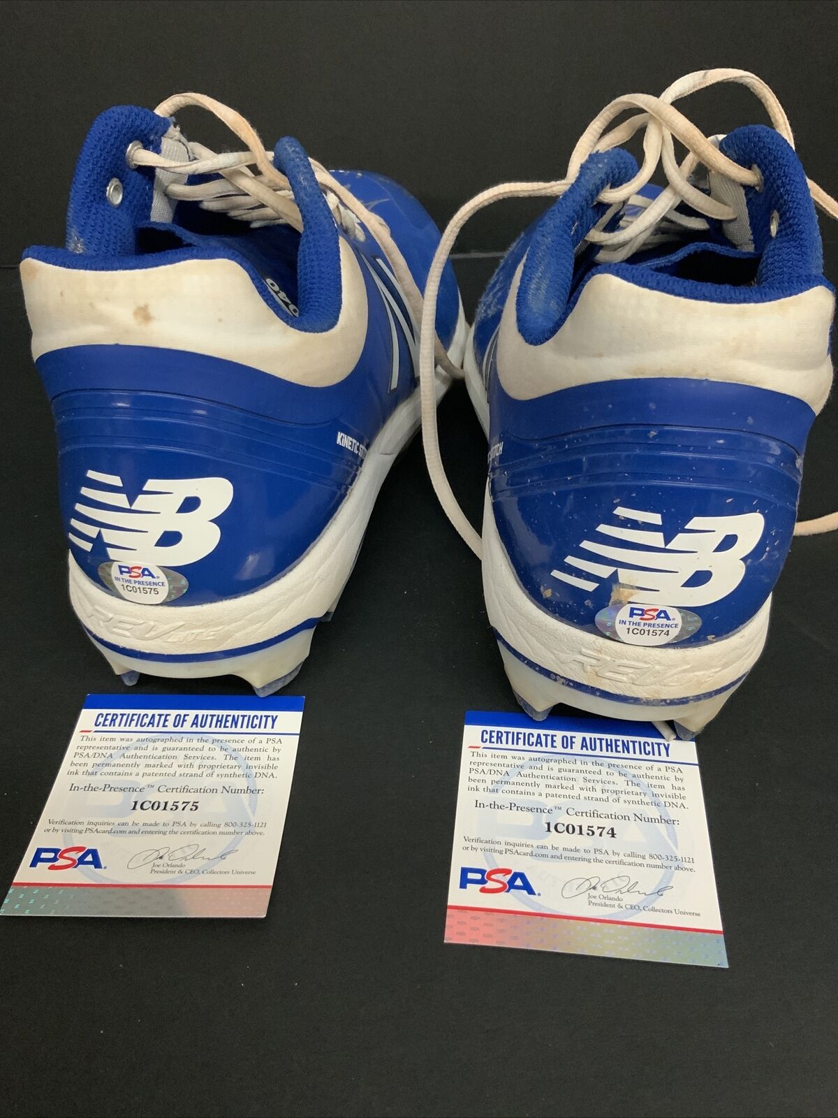 CHRIS TAYLOR  DODGERS SIGNED GAME USED CLEATS PSA WITNESS COA 1C01574/75