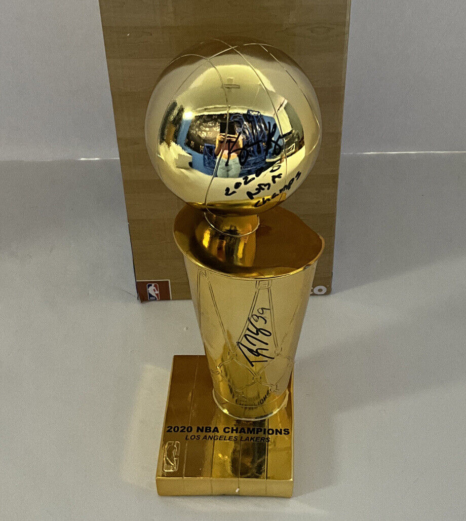 KYLE KUZMA & DWIGTH HOWARD SIGNED 12" NBA TROPHY "2020 NBA CHAMPS" PSA AI81056