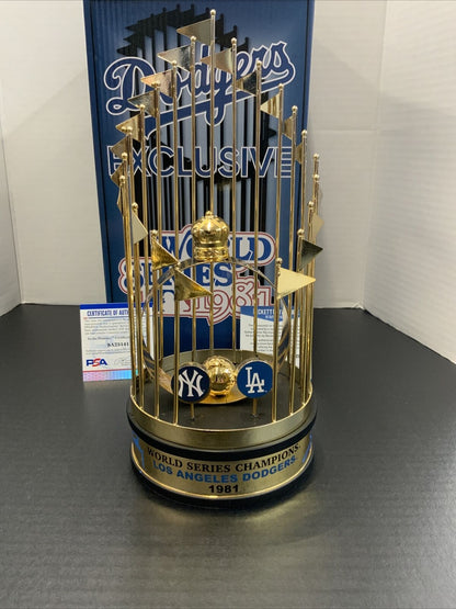 DODGERS 81 WORLD SERIES TROPHY SIGNED BY JERRY REUSS, CEY, GARVEY, LOPES RUSSELL