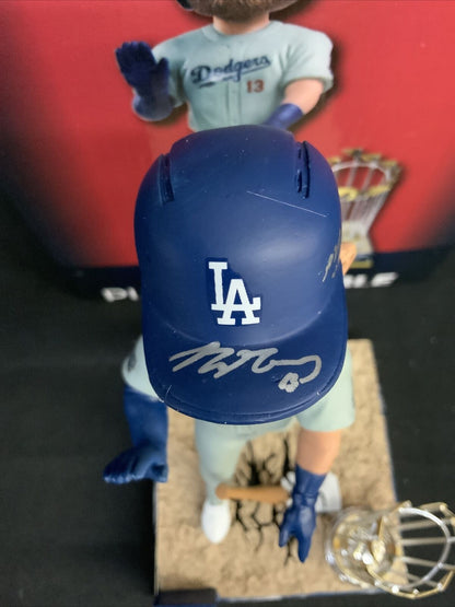 MAX MUNCY DODGERS SIGNED CHAMPIONSHIP BOBBLEHEAD "2020 WS CHAMPS" PSA 1C01939