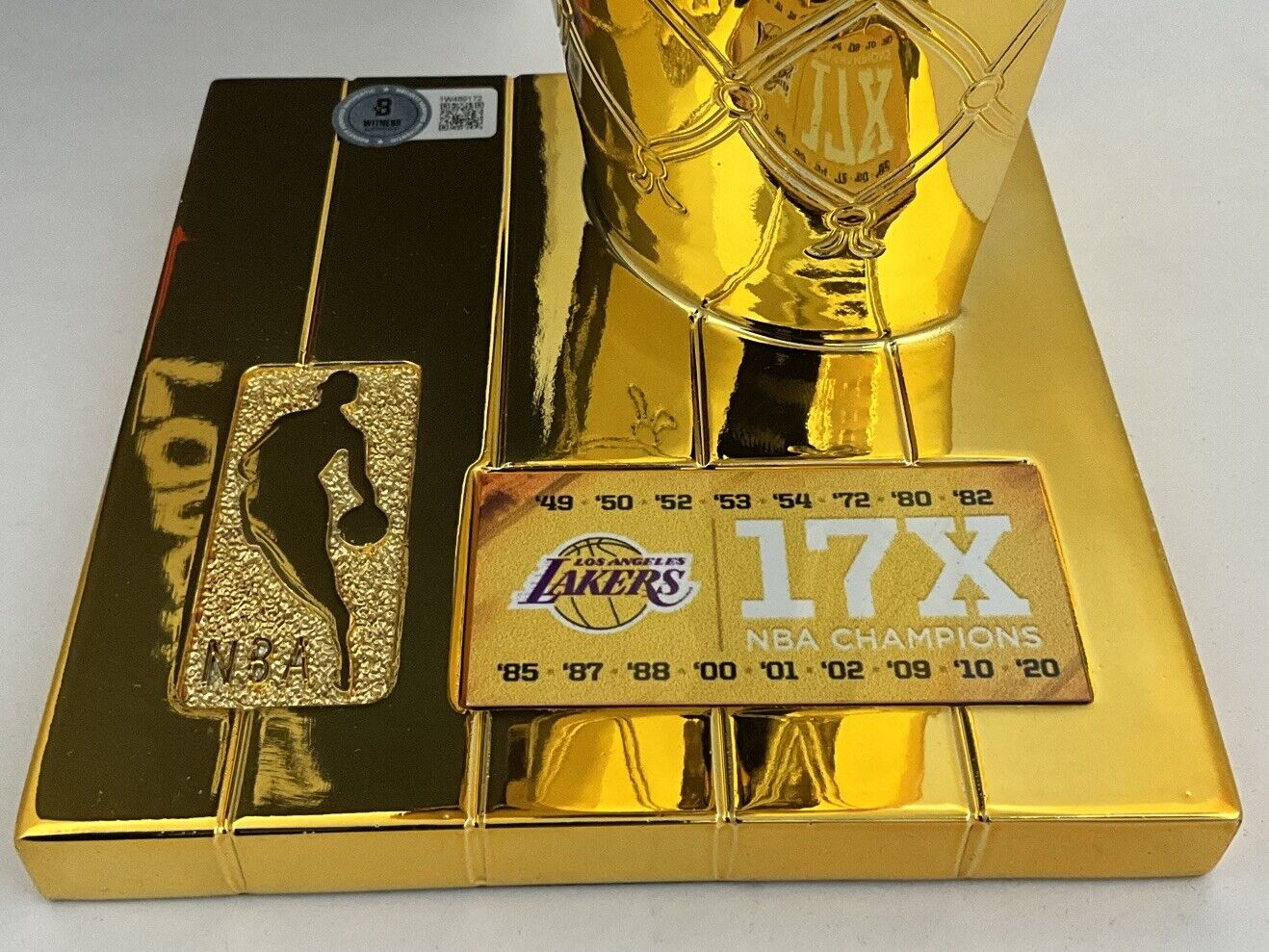 SHAQUILLE O'NEAL SIGNED 12
