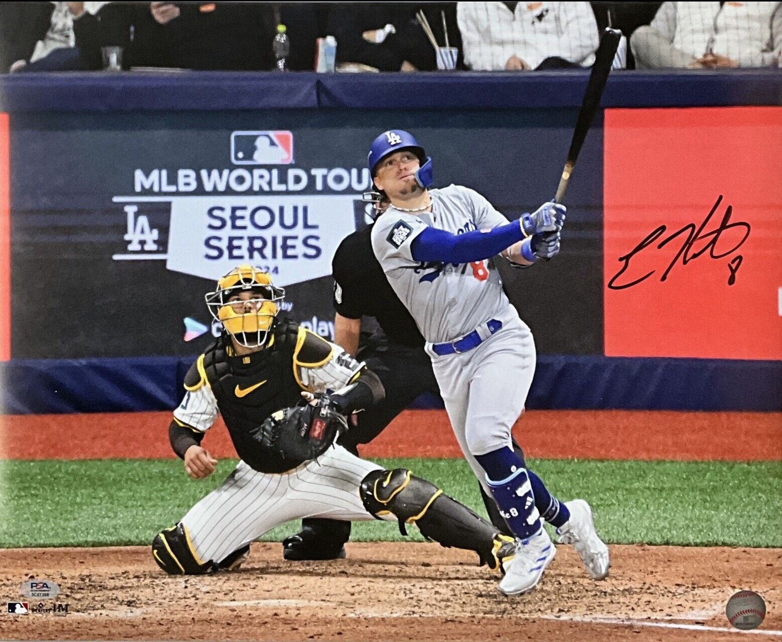 KIKE HERNANDEZ DODGERS SIGNED 16X20 2024 KOREA SERIES HITTING