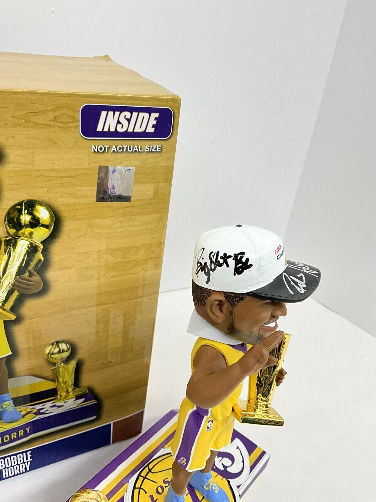 ROBERT HORRY SIGNED LAKERS FOCO /216 BOBBLEHEAD "BIG SHOT BOB" INSC BAS W128236