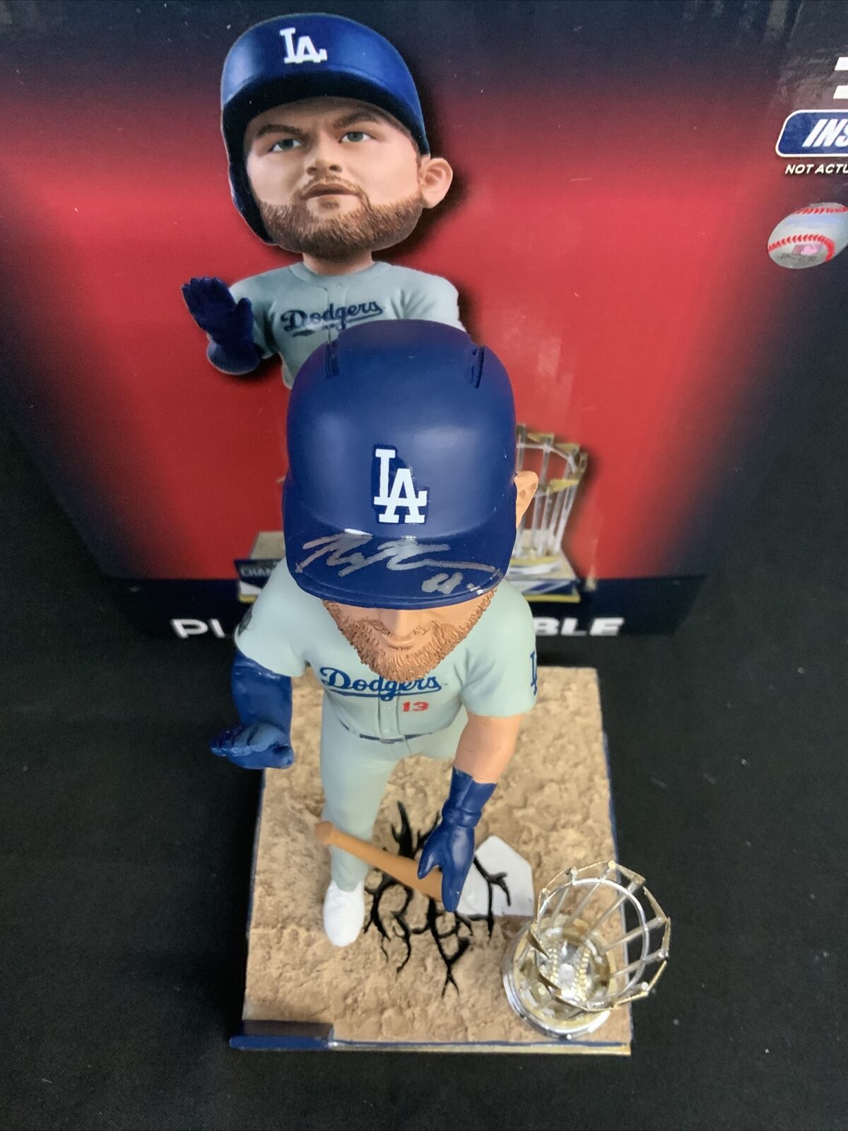 MAX MUNCY DODGERS SIGNED FOCO CHAMPIONSHIP BOBBLEHEAD PSA 9A99402