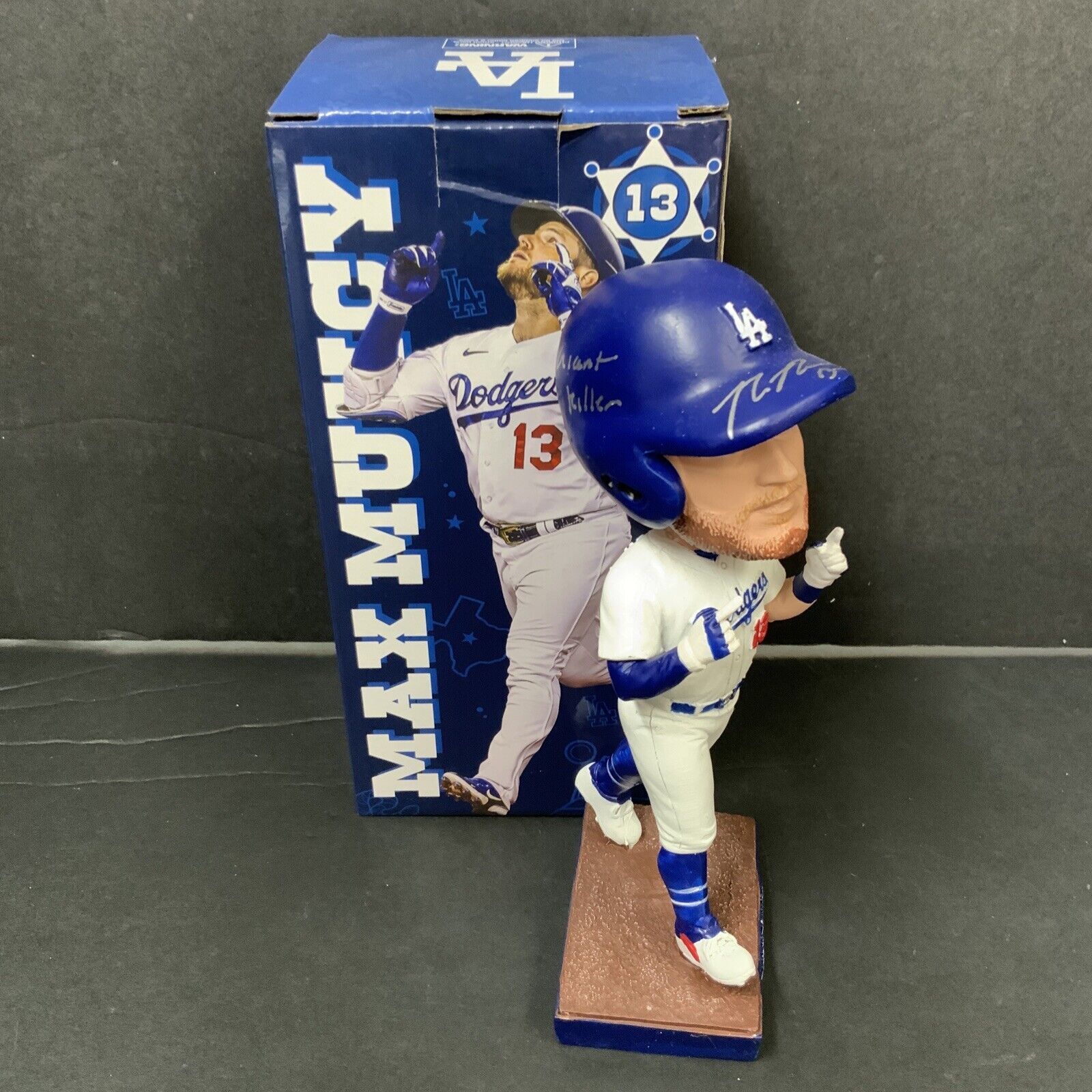 MAX MUNCY DODGERS SIGNED 2022 BOBBLEHEAD "GIANT KILLER" INSCRIPTION BAS WZ79293