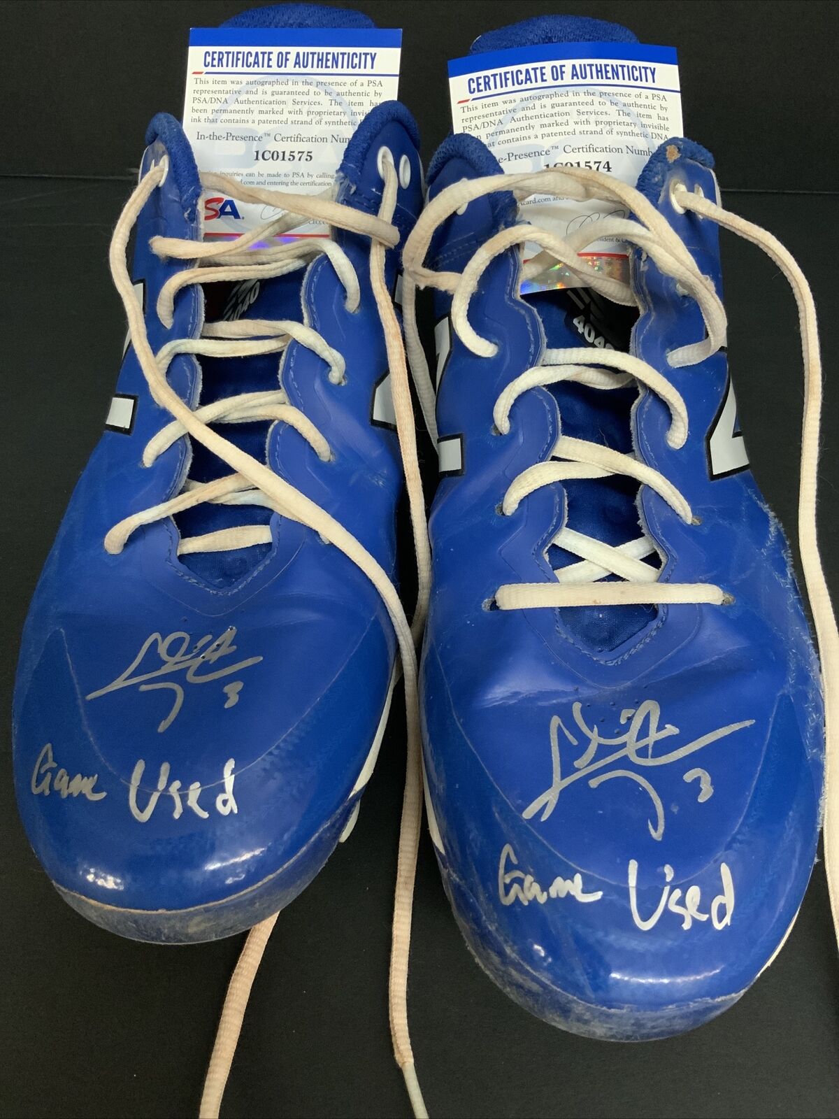 CHRIS TAYLOR  DODGERS SIGNED GAME USED CLEATS PSA WITNESS COA 1C01574/75