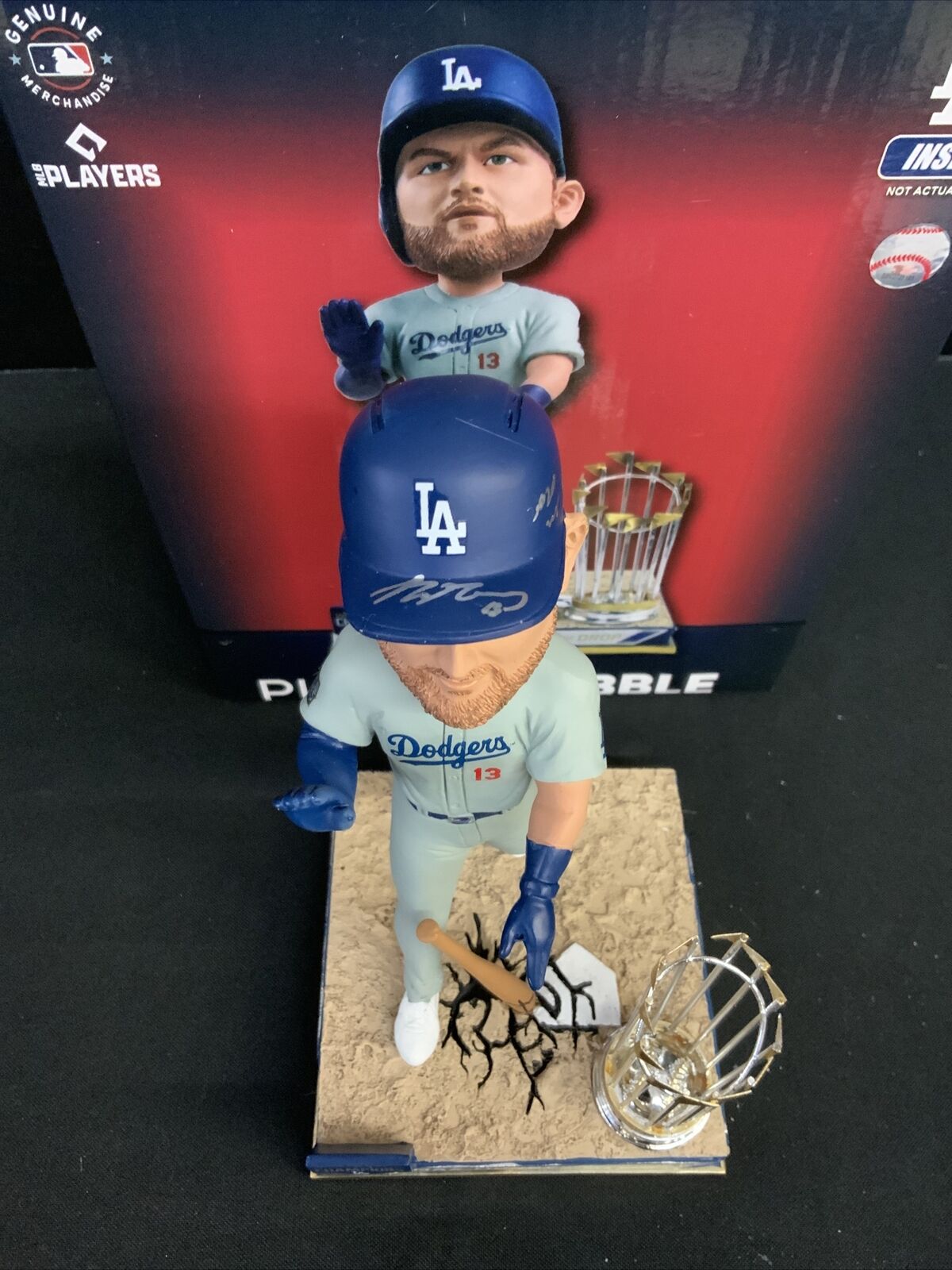 MAX MUNCY DODGERS SIGNED CHAMPIONSHIP BOBBLEHEAD "2020 WS CHAMPS" PSA 1C01939