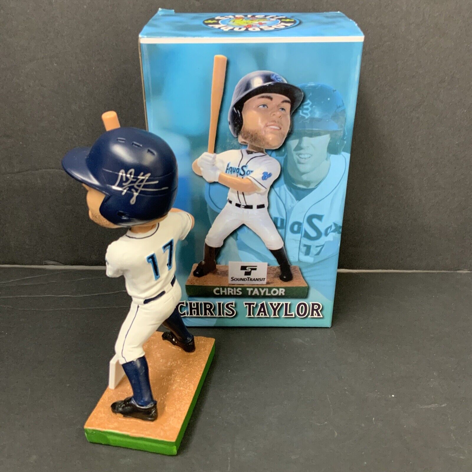 CHRIS TAYLOR DODGERS SIGNED EVERETT AQUASOX MINOR LEAGUE BOBBLEHEAD PSA 1C08007