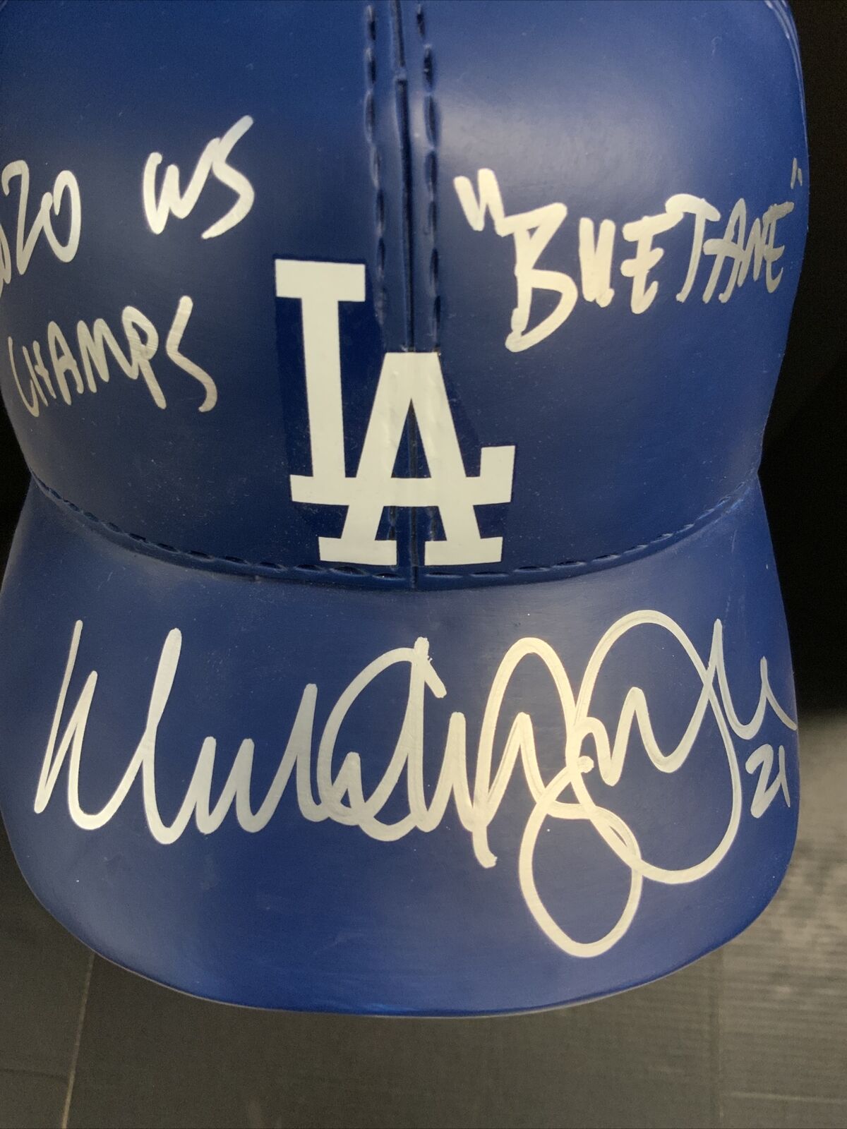 WALKER ANTHONY BUEHLER DODGERS SIGNED 3FT BOBBLEHEAD 2020 WS CHAMPS BUETANE