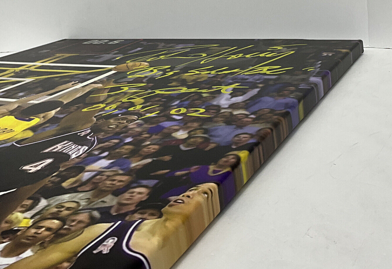 ROBERT HORRY LAKERS SIGNED 24X36 STRETCHED CANVAS 2 INSCRIPTIONS BAS W128322