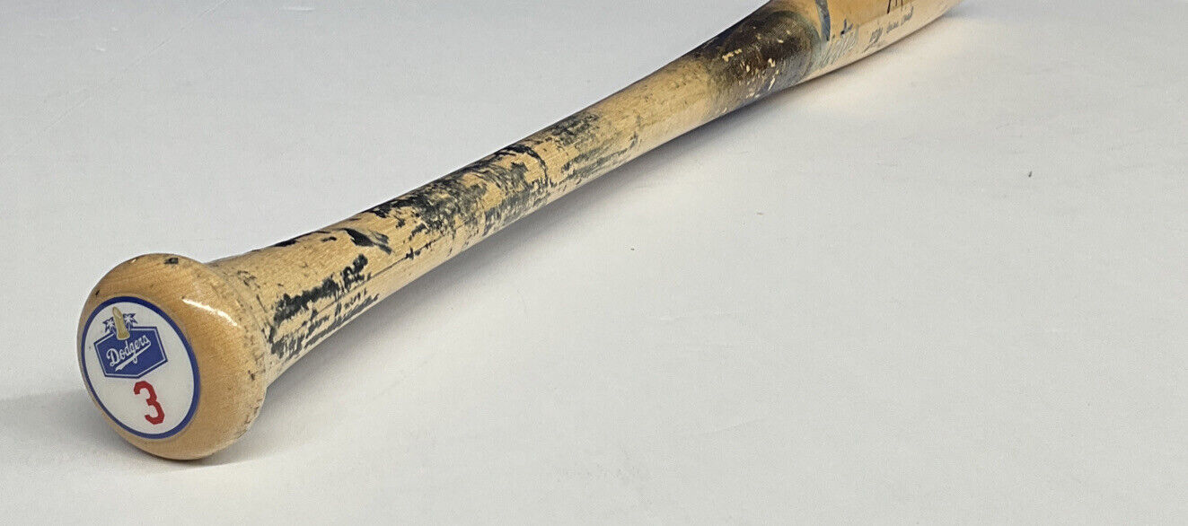 CHRIS TAYLOR DODGERS SIGNED GAME USED VICTUS BAT "2021 GAME USED" IN BAS WW26554