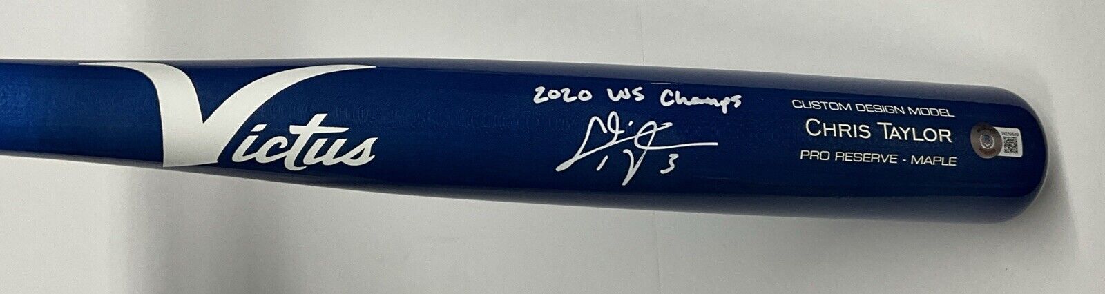 CHRIS TAYLOR DODGERS SIGNED VICTUS MODEL BLUE BAT "2020 WS CHAMPS" BAS WZ59549