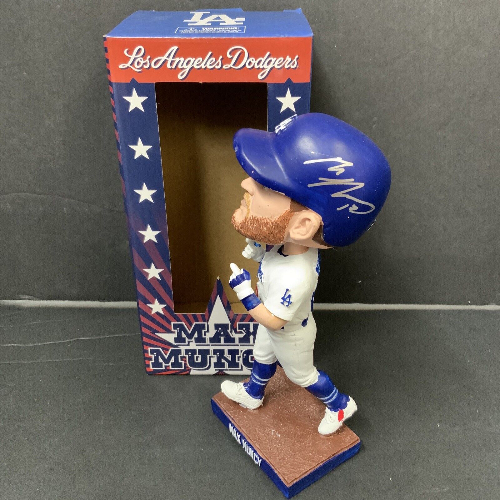 MAX MUNCY DODGERS 2020 WORLD SERIES CHAMPION SIGNED 2022