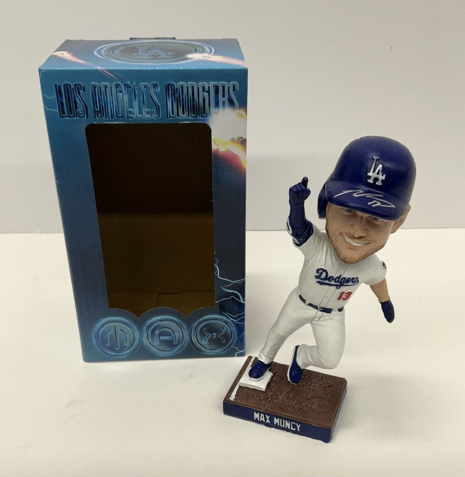 MAX MUNCY 2020 WS CHAMP SIGNED DODGERS 2023 SGA BOBBLEHEAD PSA 2C82043