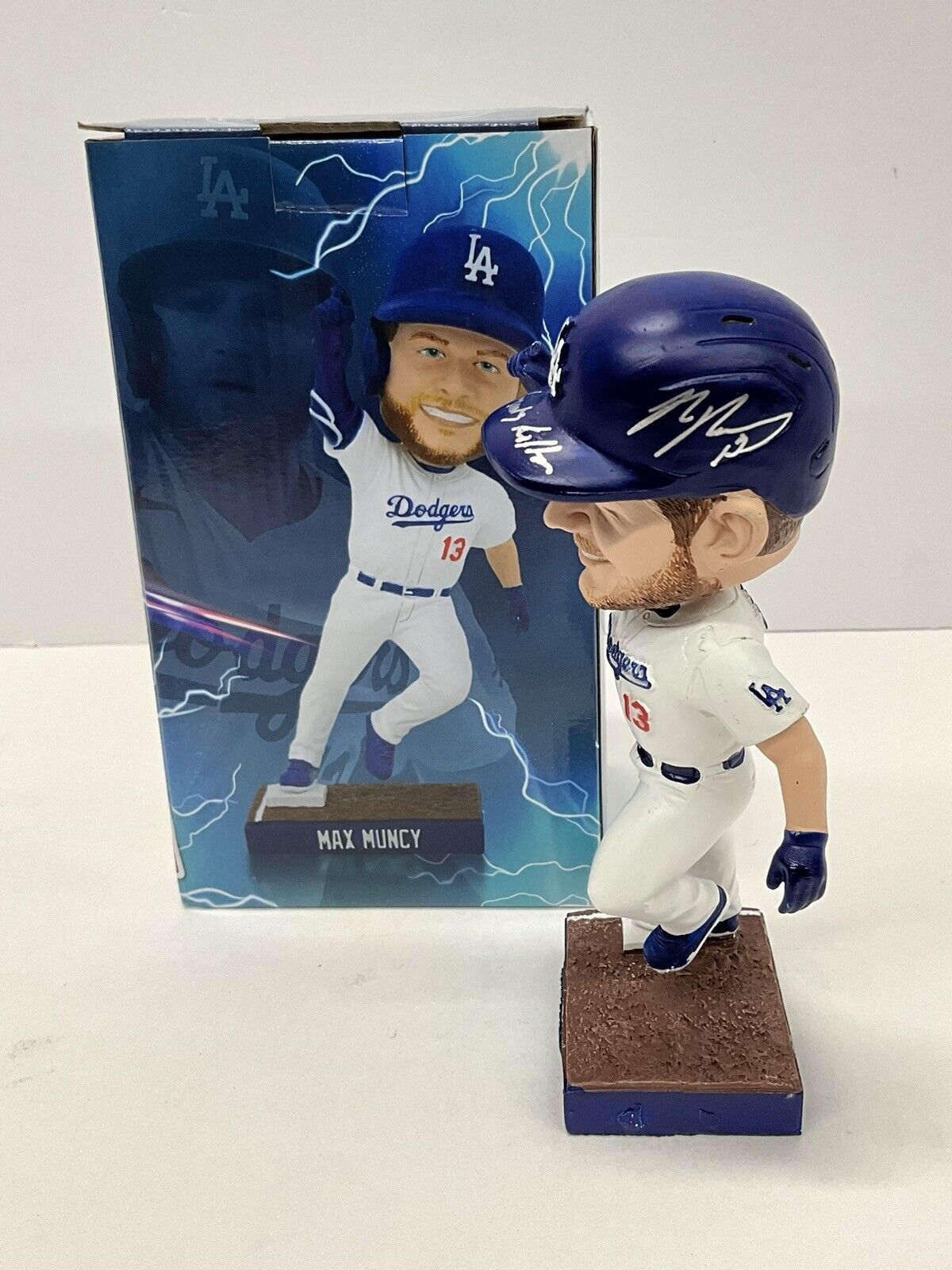 MAX MUNCY SIGNED DODGERS 2023 SGA BOBBLEHEAD "GIANT KILLER" INSCRIPT PSA 2C82066