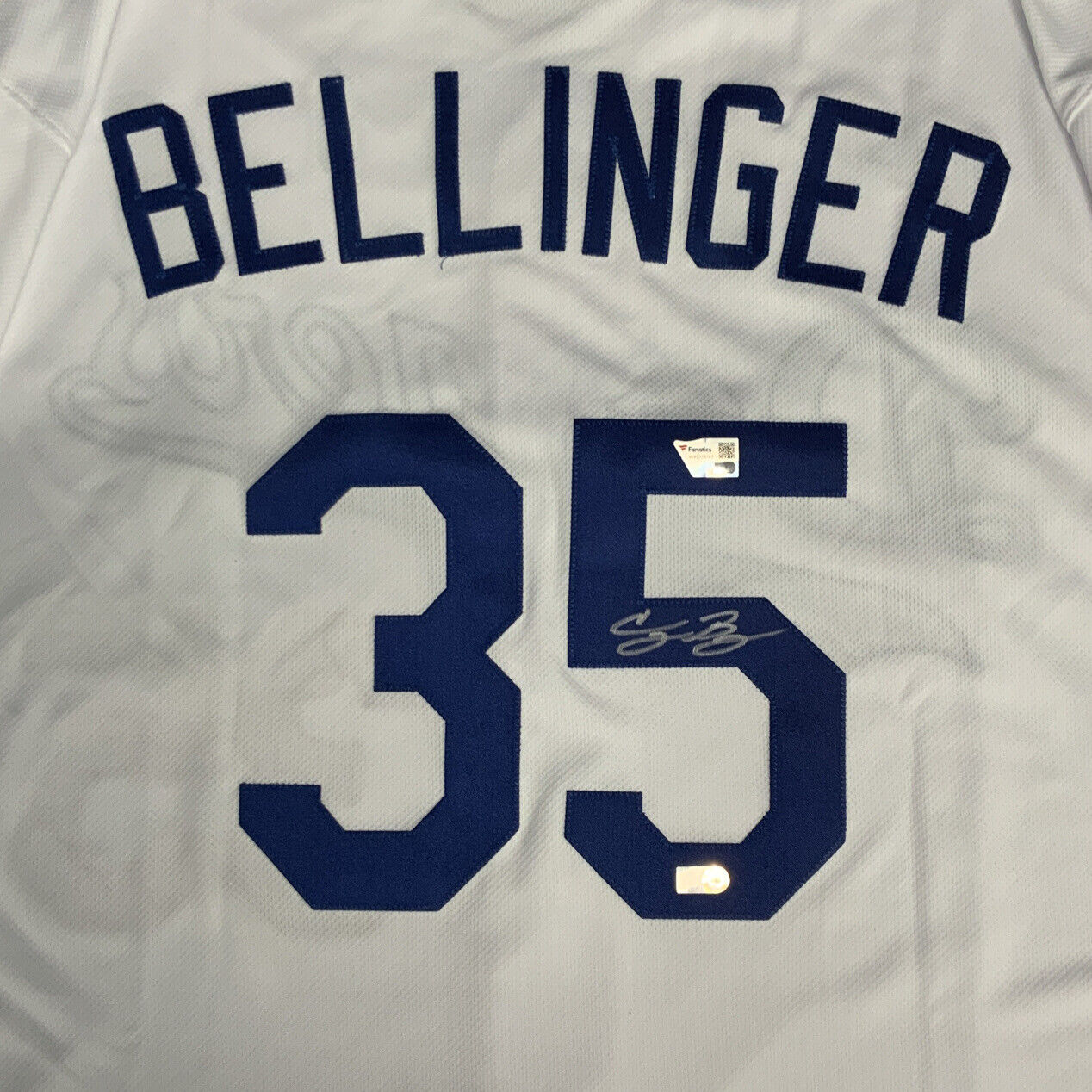 CODY BELLINGER DODGERS CHAMPION SIGNED 2020 WORLD SERIES JERSEY MLB VT102727