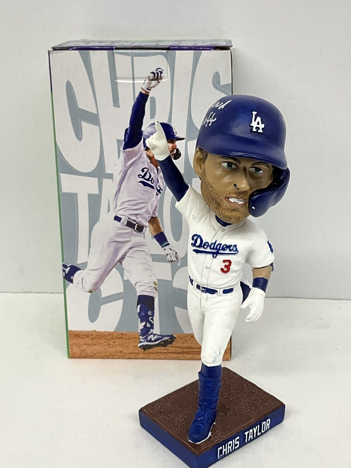 CHRIS TAYLOR SIGNED DODGERS 2022 SGA BOBBLEHEAD "WILDCARD WALKOFF" PSA 2C53559