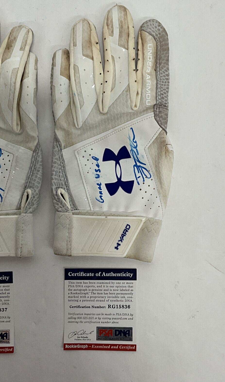 DJ PETERS DODGERS TIGERS SIGNED GAME USED BATTING GLOVES PSA RG15836/37