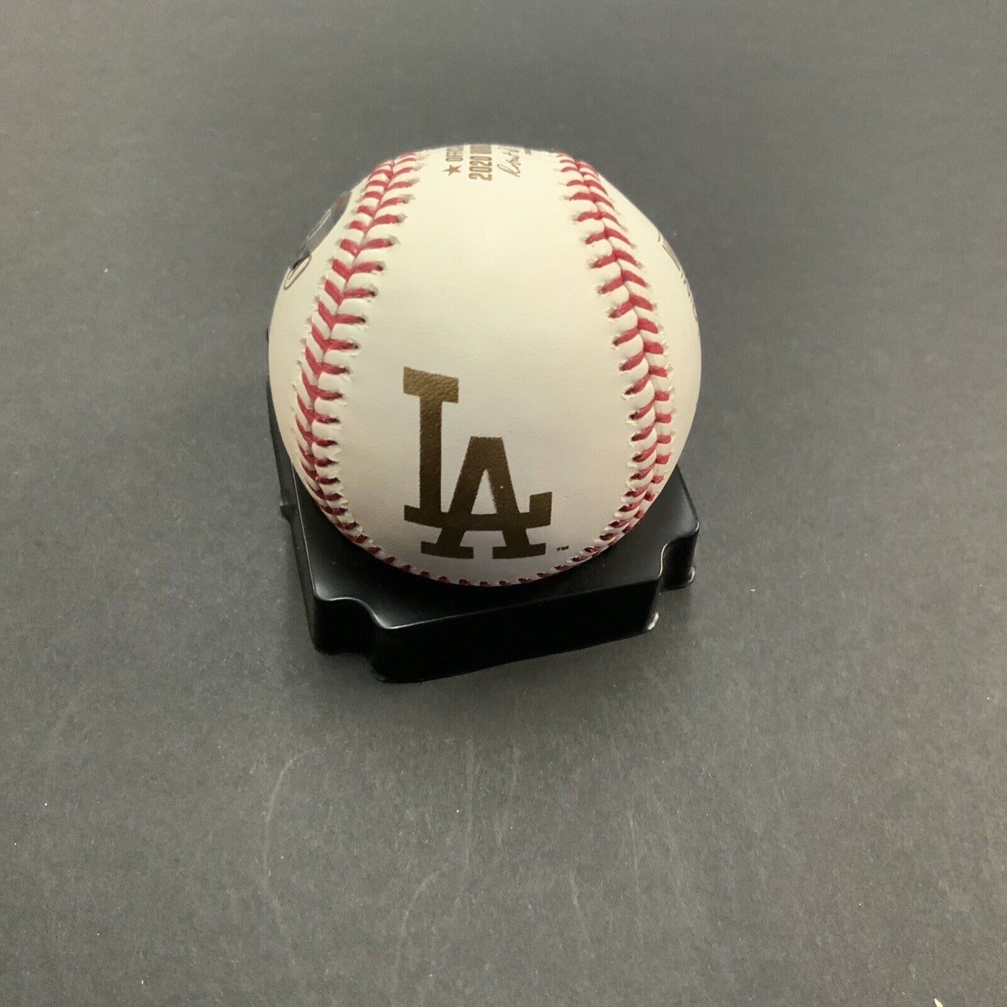 JUSTIN TURNER DODGERS SIGNED 2020 WORLD SERIES GOLD BASEBALL BECKETT WITNESS