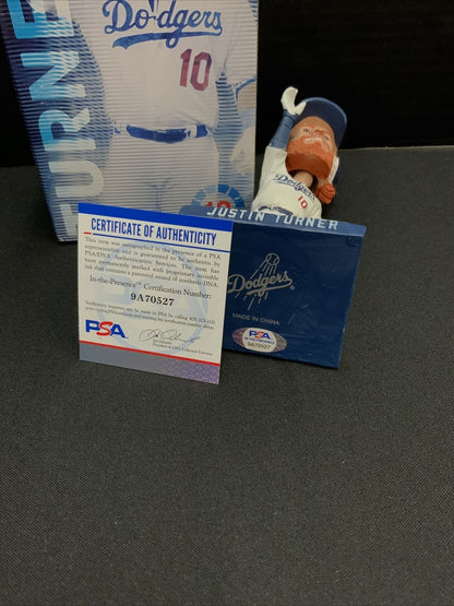 JUSTIN TURNER DODGERS SIGNED 2017 SGA SELFIE BOBBLEHEAD PSA  9A70527