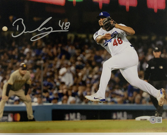 BRUSDAR GRATEROL DODGERS SIGNED 11X14 JUMPING THROW PHOTO SILVER BECKETT