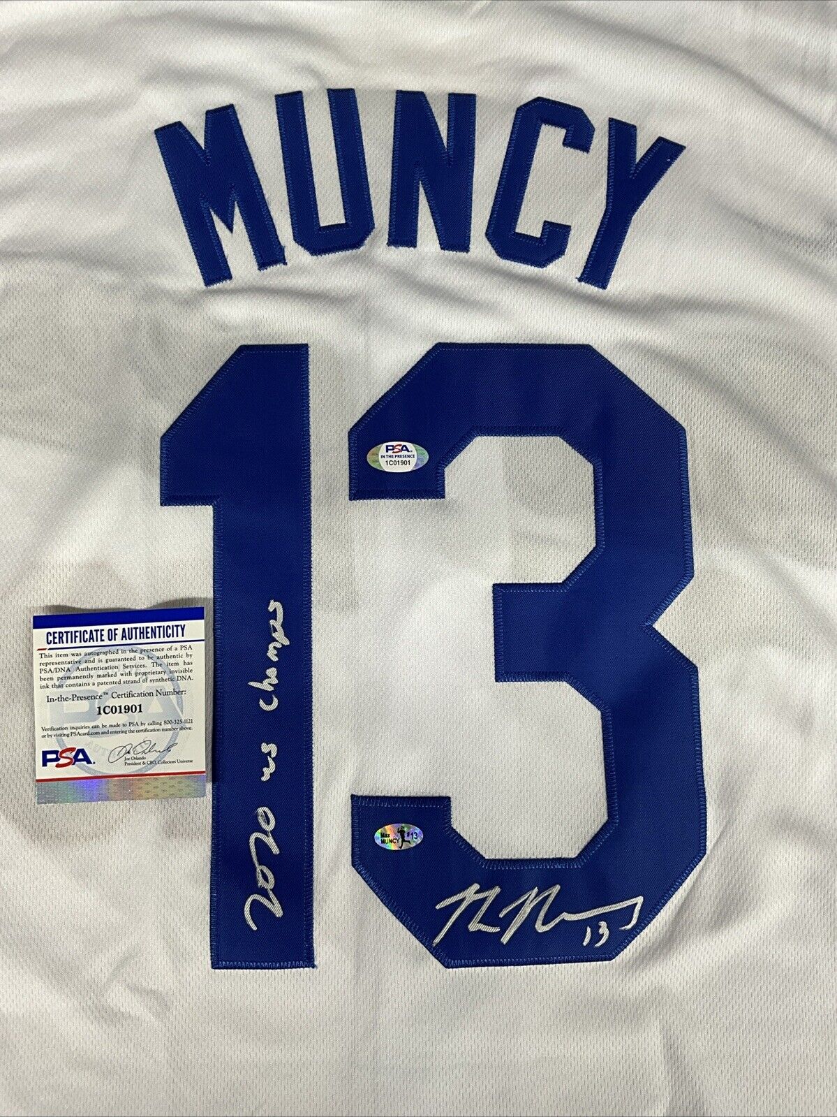 MAX MUNCY DODGERS SIGNED 2020 WORLD SERIES JERSEY "2020 WS CHAMPS" PSA 1C01901